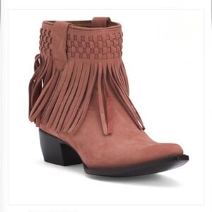 FRYE Sacha Nubuck Leather Short Fringe Boot In Rose Cake Tan Brown Size 9.5